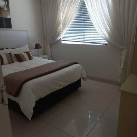 Luxury 4 Bedroom Apartment Margate Exterior foto