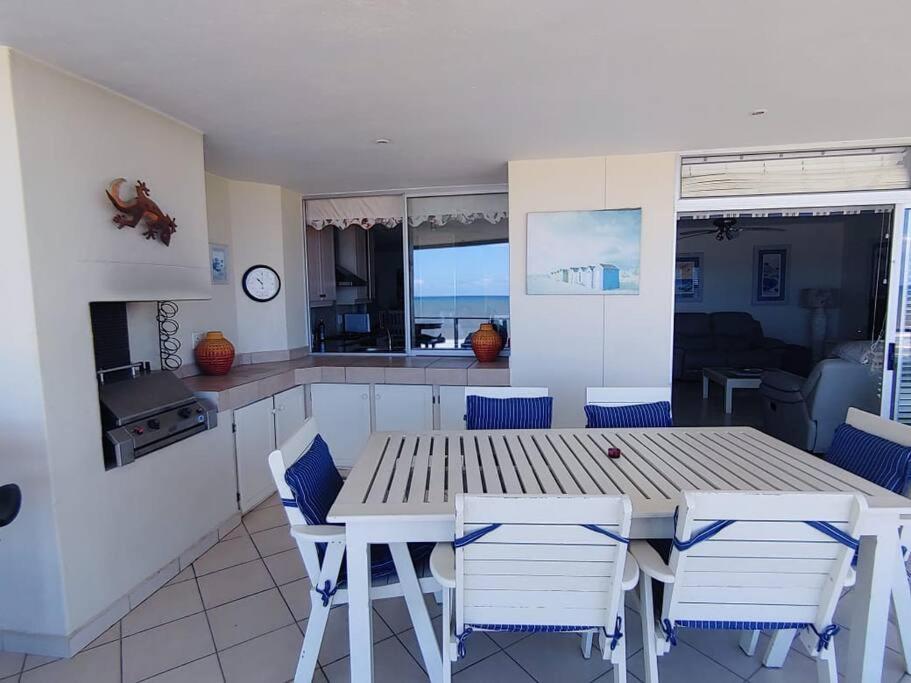 Apartment Luxury 4 Bedroom *